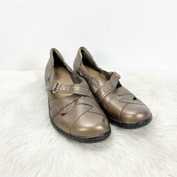 clarks bronze shoes